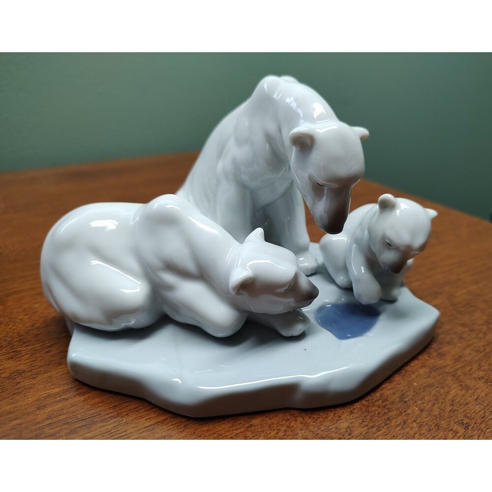 Vintage Lladro Polar Bear Family on Base Mama Papa Baby Figurine #1443 6.5"x3.5"